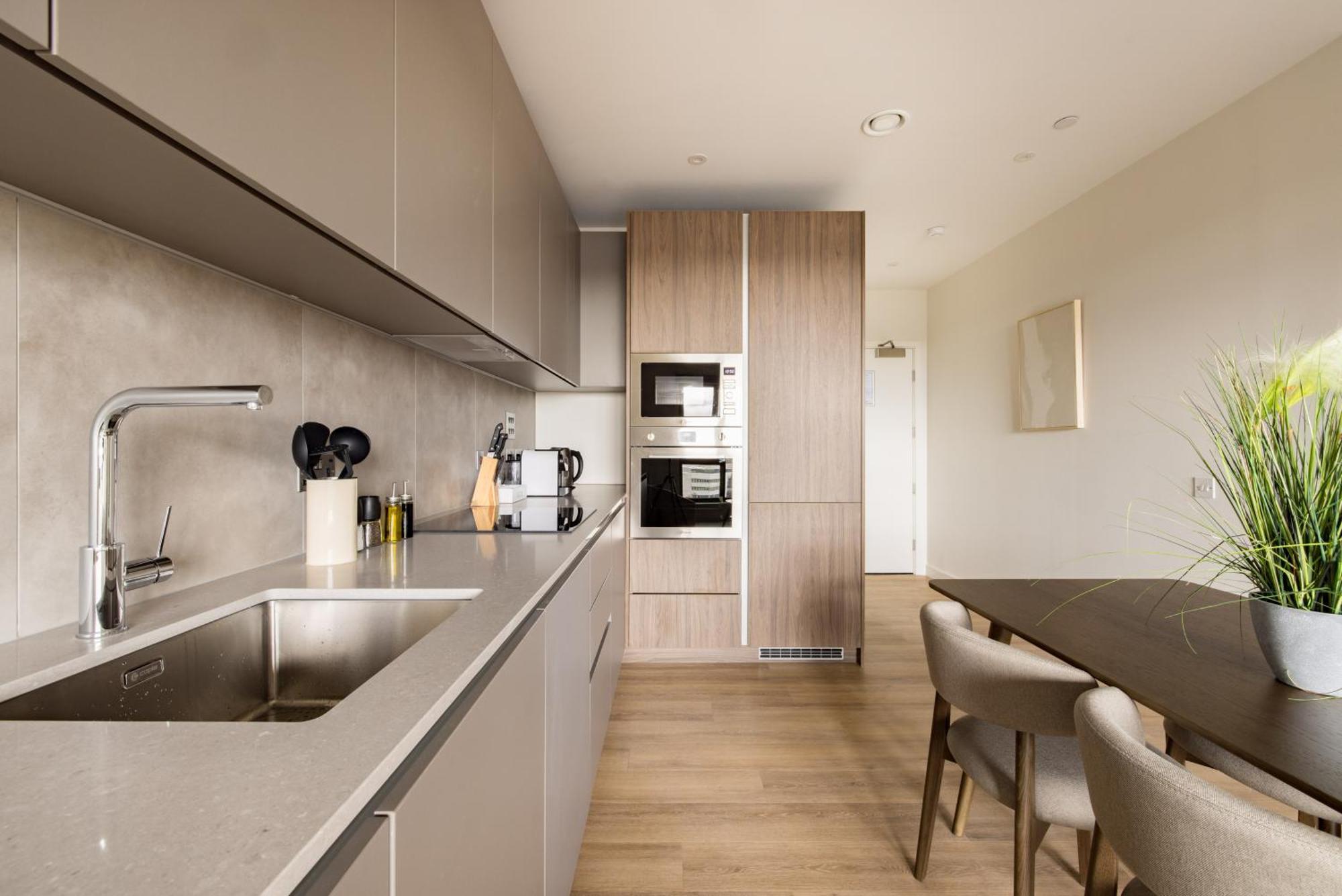 Charles Hope London Greenford Greenford  Luaran gambar